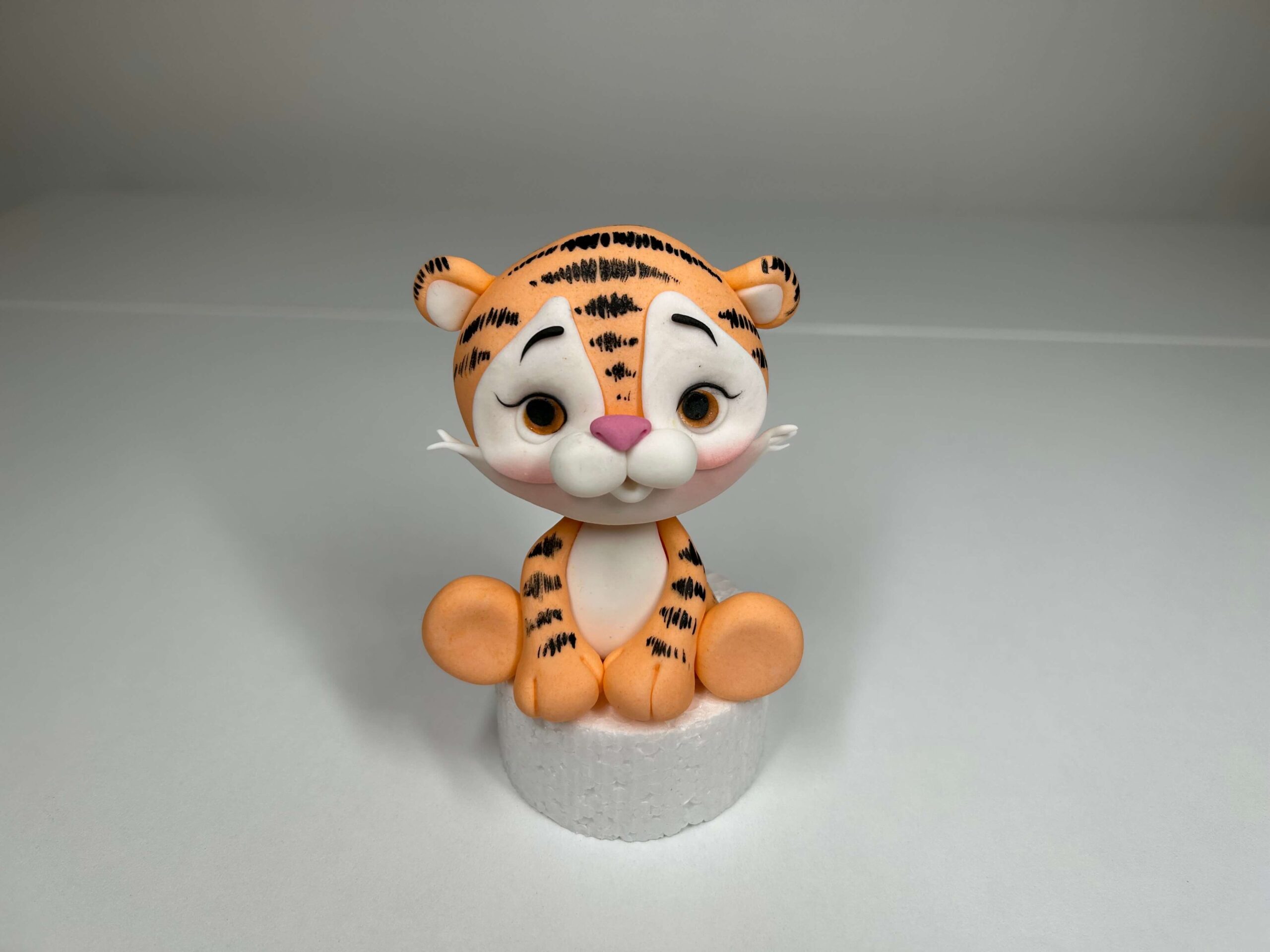 Fondant Tiger Figurine Course – Learn to Create Cute Animal Cake Toppers Step by Step