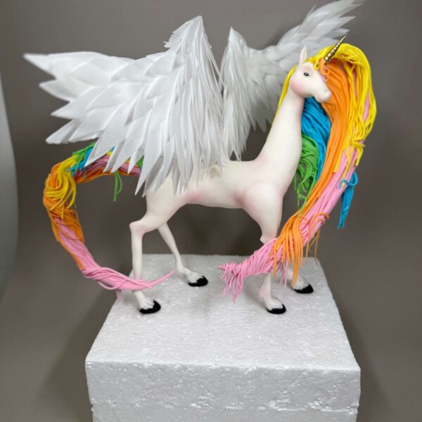 Jednorog -dugine boje